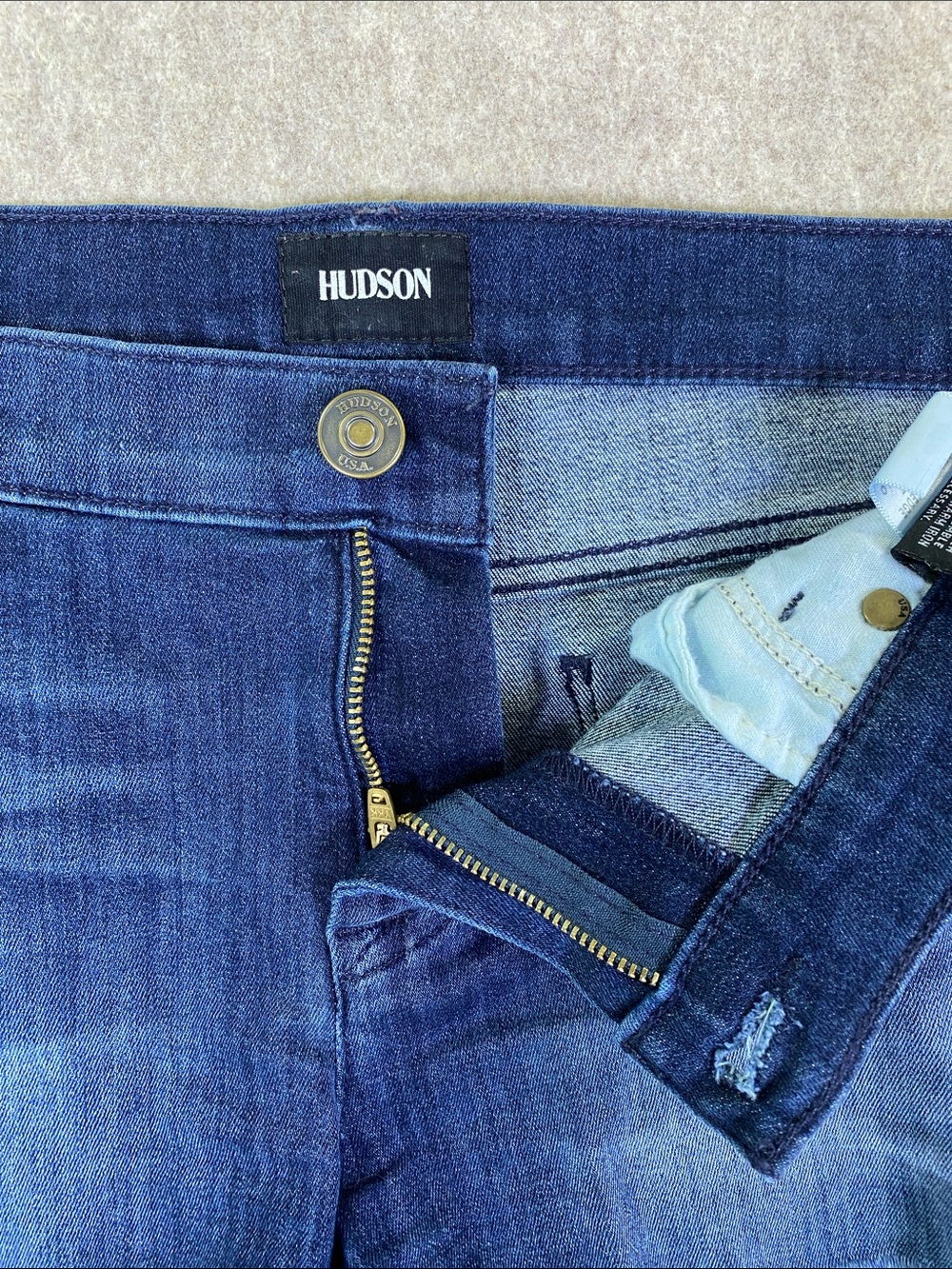 Hudson Jean‎ Shorts - Picture 3 of 13